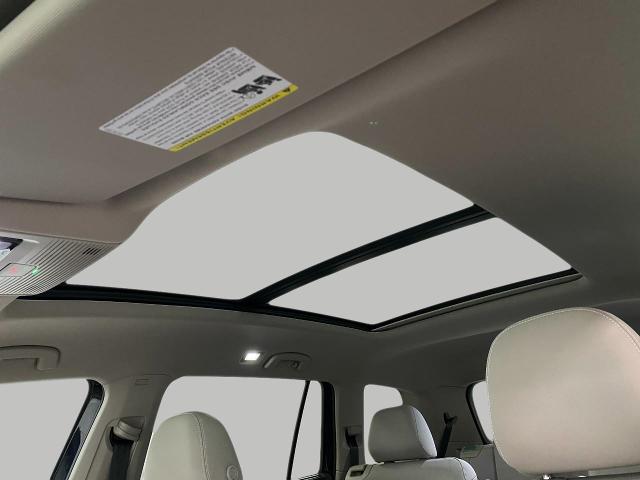 2025 Volkswagen Atlas Vehicle Photo in Appleton, WI 54913