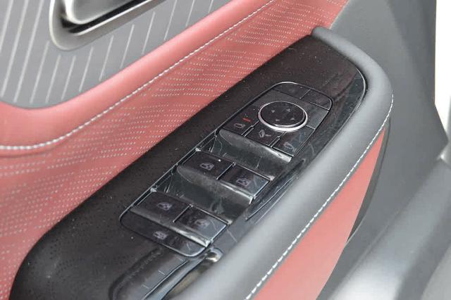 2025 INFINITI QX80 Vehicle Photo in Houston, TX 77090