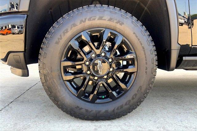 2025 Chevrolet Silverado 2500 HD Vehicle Photo in TOPEKA, KS 66609-0000