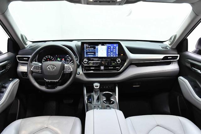 2021 Toyota Highlander Vehicle Photo in DALLAS, TX 75235