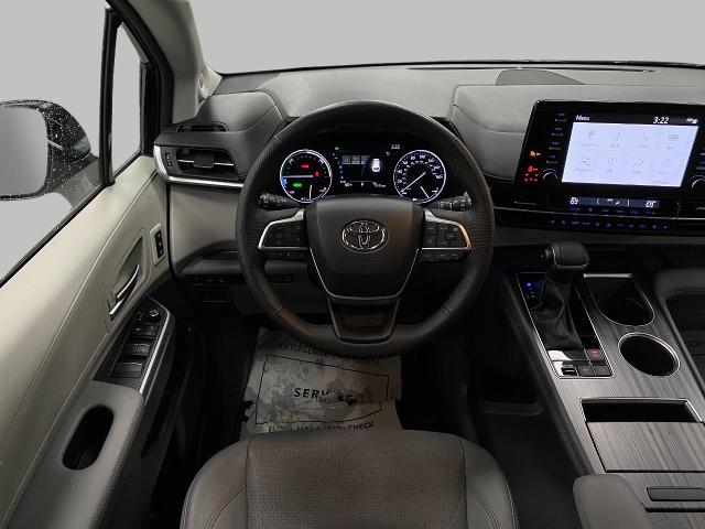 2024 Toyota Sienna Vehicle Photo in Appleton, WI 54913