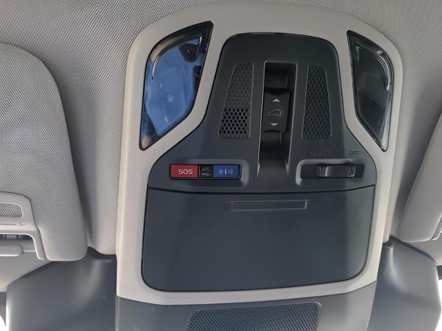 2025 Subaru Outback Vehicle Photo in Green Bay, WI 54304