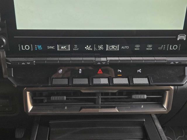 2025 GMC HUMMER EV SUV Vehicle Photo in DALLAS, TX 75209-3016