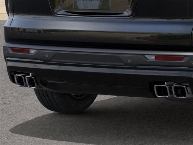 2025 Chevrolet Traverse Vehicle Photo in ENGLEWOOD, CO 80113-6708