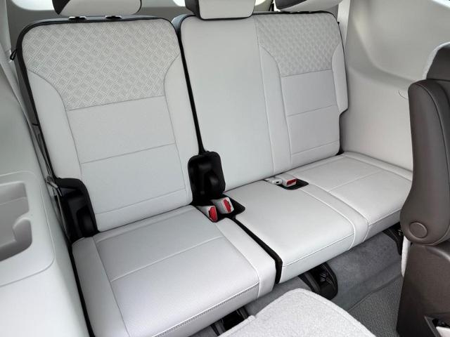 2025 GMC Acadia Vehicle Photo in COLUMBIA, MO 65203-3903
