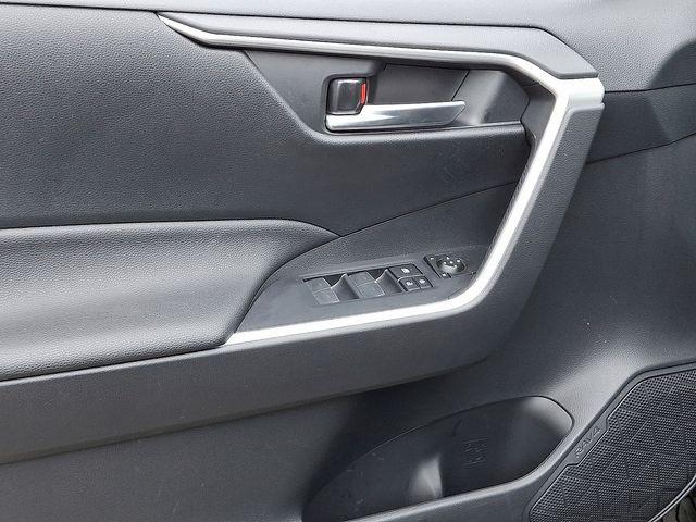 2023 Toyota RAV4 Hybrid Vehicle Photo in DANBURY, CT 06810-5034