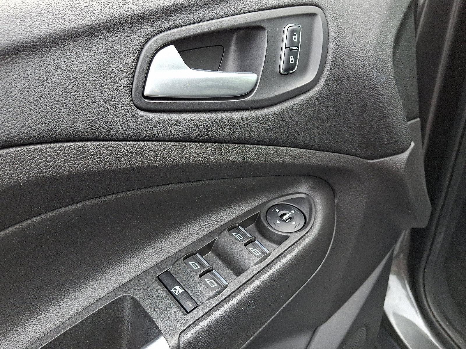 2015 Ford Escape Vehicle Photo in Easton, PA 18045