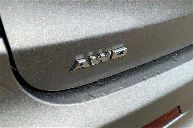 2024 Cadillac XT6 Vehicle Photo in KANSAS CITY, MO 64114-4545