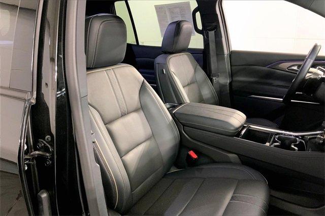 2024 Chevrolet Traverse Vehicle Photo in INDEPENDENCE, MO 64055-1314