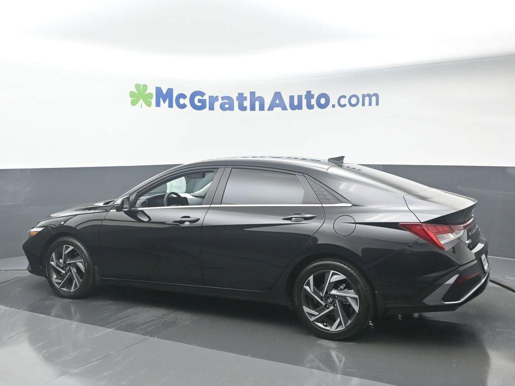 2024 Hyundai ELANTRA Vehicle Photo in Cedar Rapids, IA 52402