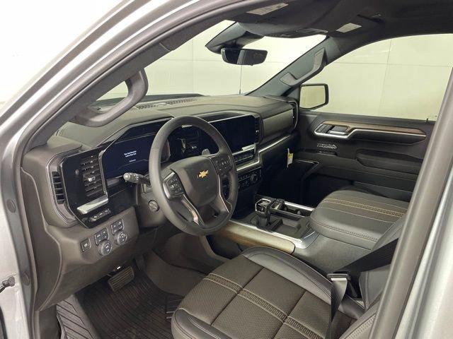 2025 Chevrolet Silverado 1500 Vehicle Photo in PHOENIX, AZ 85014-3381