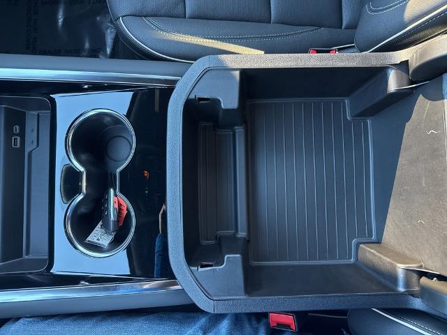 2025 Chevrolet Tahoe Vehicle Photo in MANHATTAN, KS 66502-5036