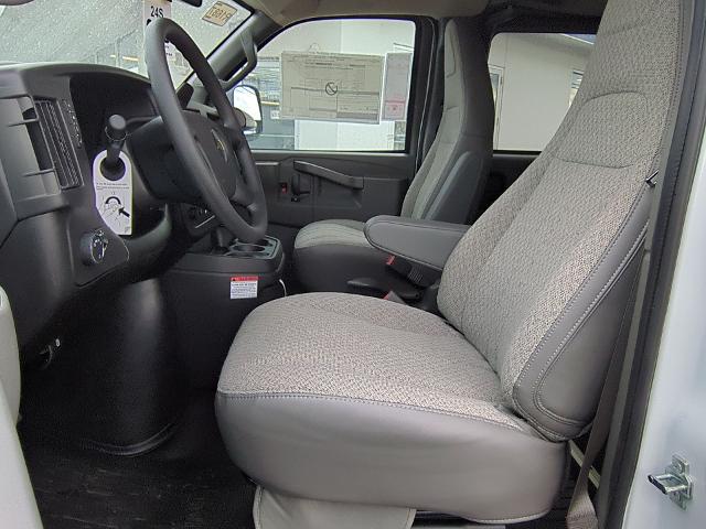 White 2024 Chevrolet Express Cargo Van 3500 Extended White 2024 Chevrolet Express Cargo Van 3500 Extended