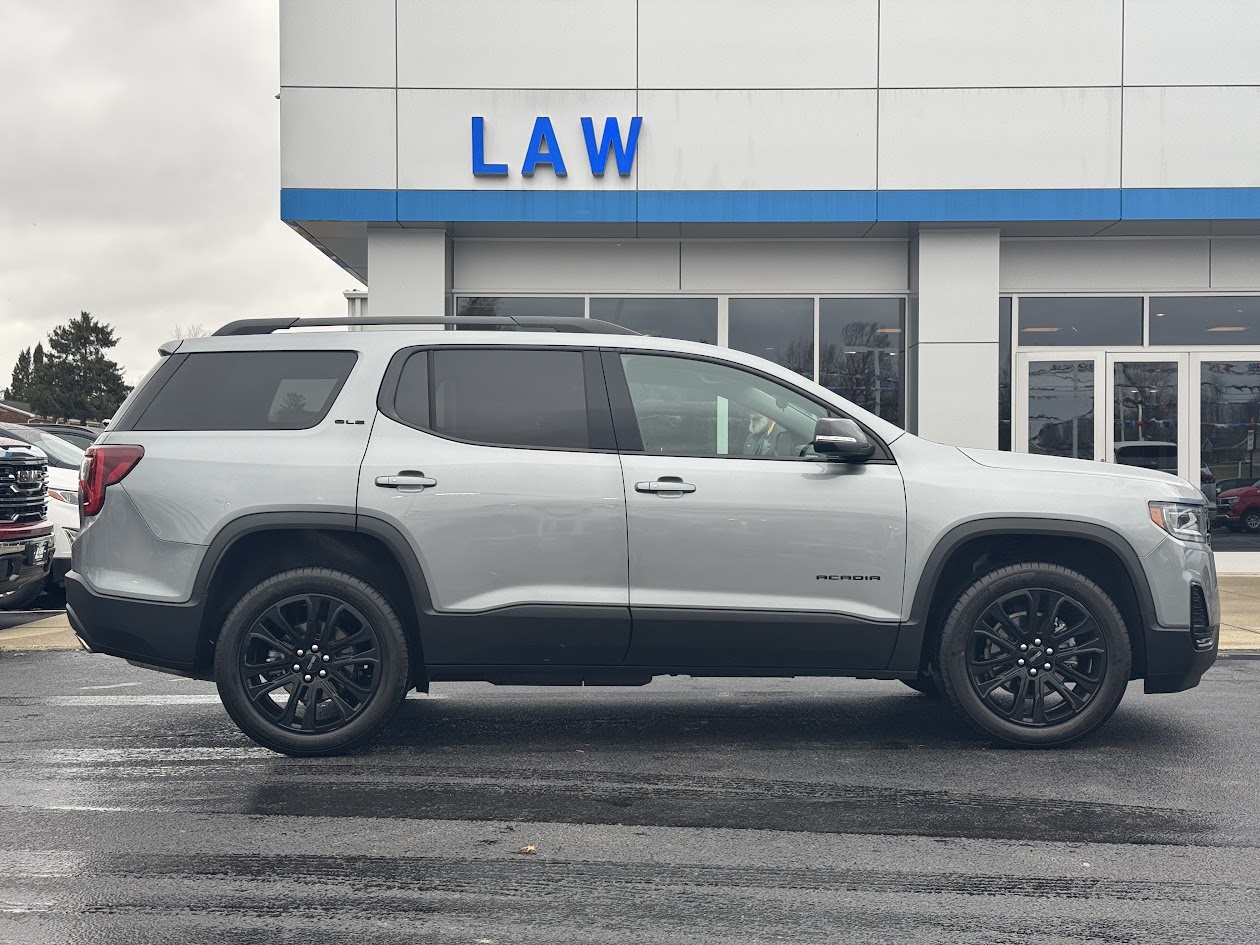 2023 GMC Acadia Vehicle Photo in BOONVILLE, IN 47601-9633