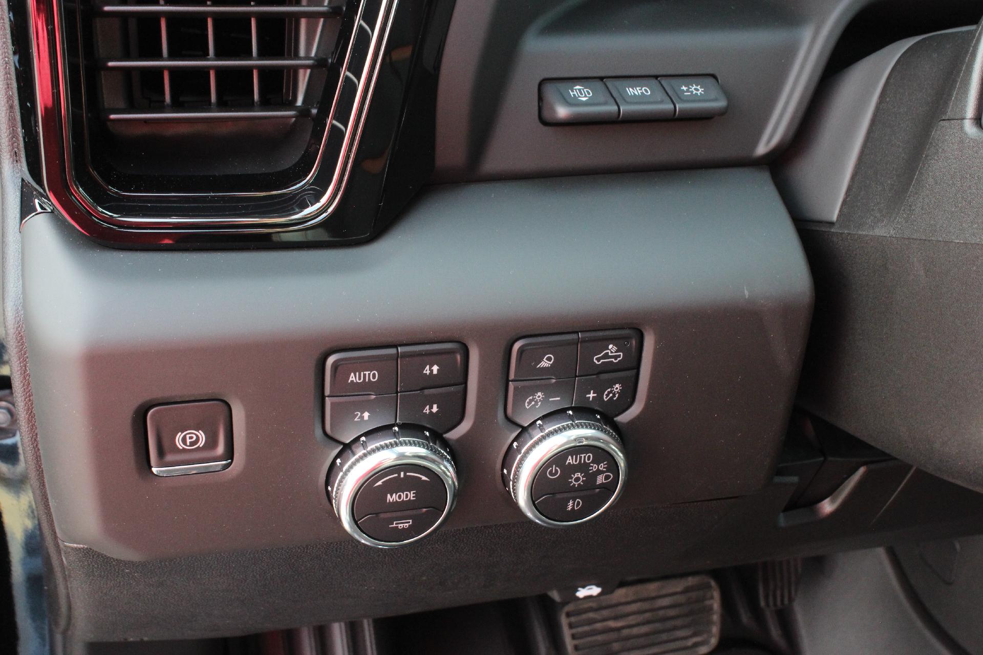 2025 GMC Sierra 3500 HD Vehicle Photo in AURORA, CO 80012-4011
