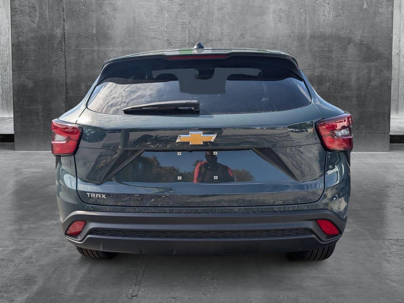 2025 Chevrolet Trax Vehicle Photo in MIAMI, FL 33134-2699