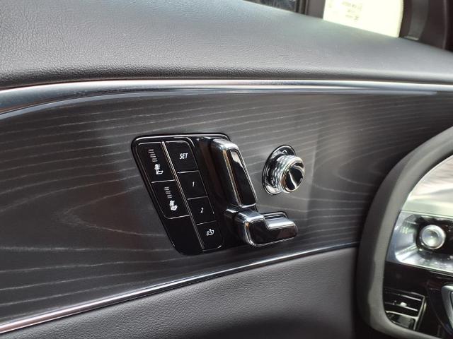 2025 Cadillac LYRIQ Vehicle Photo in TAMPA, FL 33612-3404