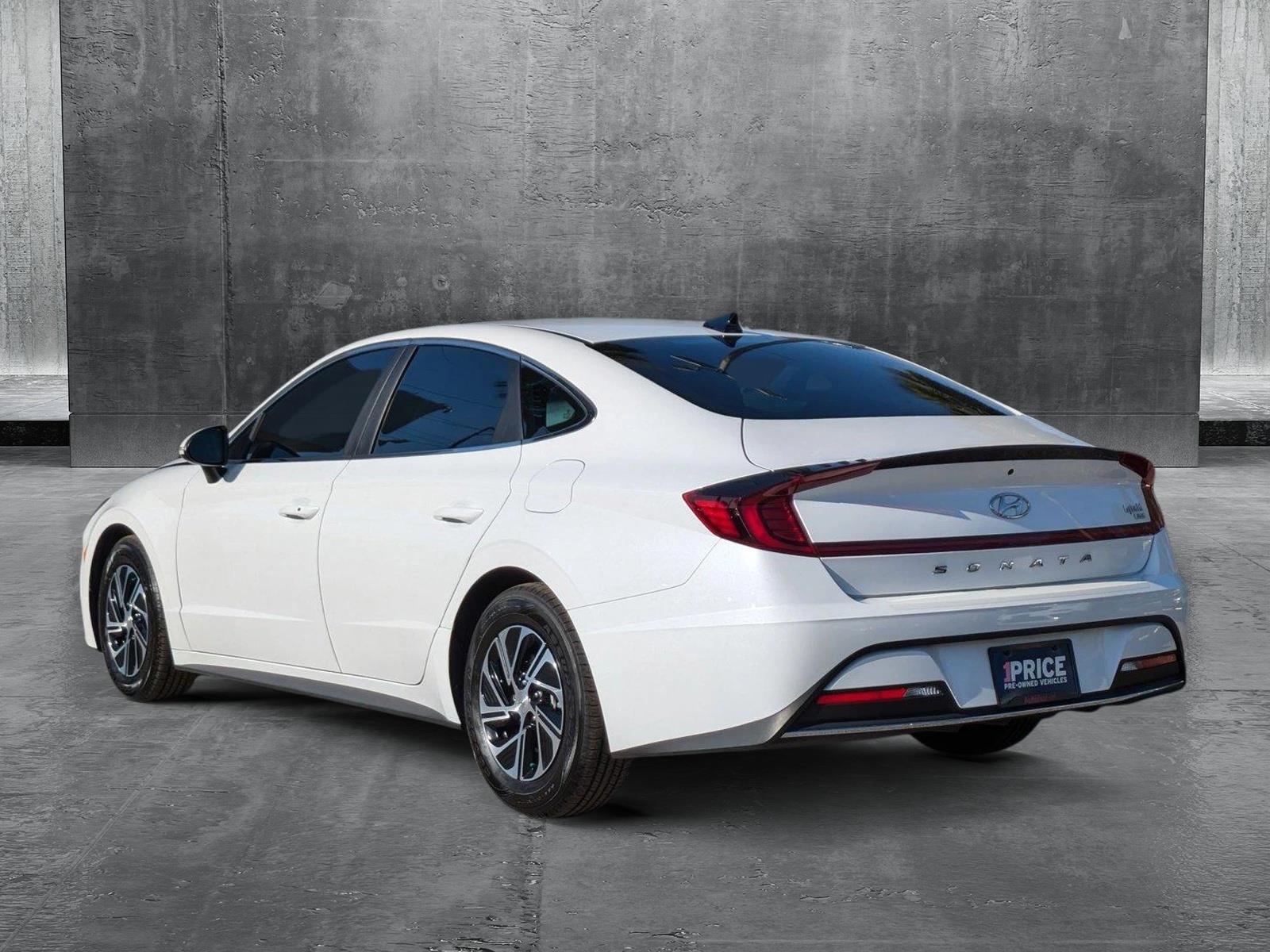 2022 Hyundai SONATA Hybrid Vehicle Photo in Tampa, FL 33614