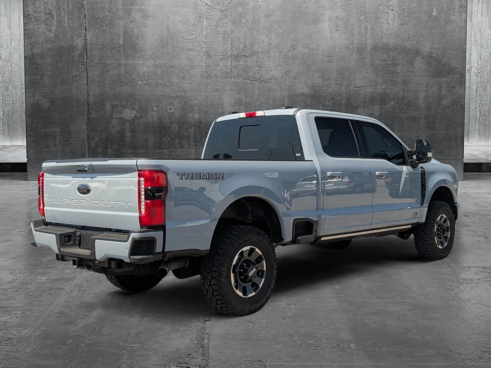 2024 Ford Super Duty F-250 SRW Vehicle Photo in St. Petersburg, FL 33713