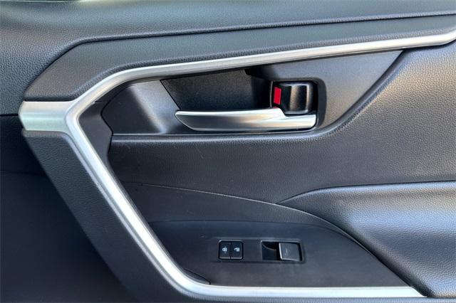 2022 Toyota RAV4 Vehicle Photo in ELK GROVE, CA 95757-8703