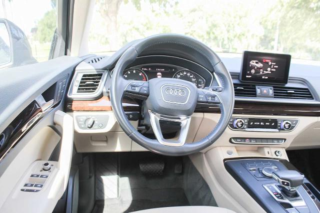 2019 Audi Q5 Vehicle Photo in HOUSTON, TX 77090