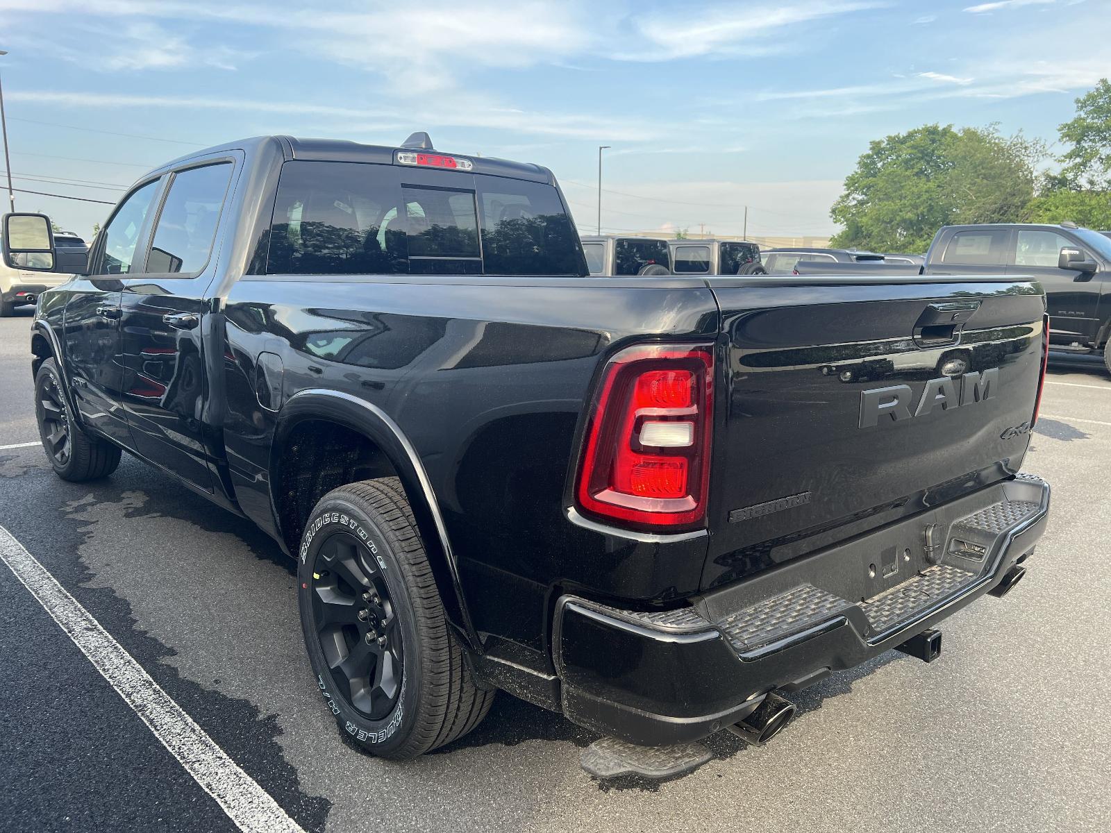 2025 Ram 1500 Vehicle Photo in Mechanicsburg, PA 17050-1707