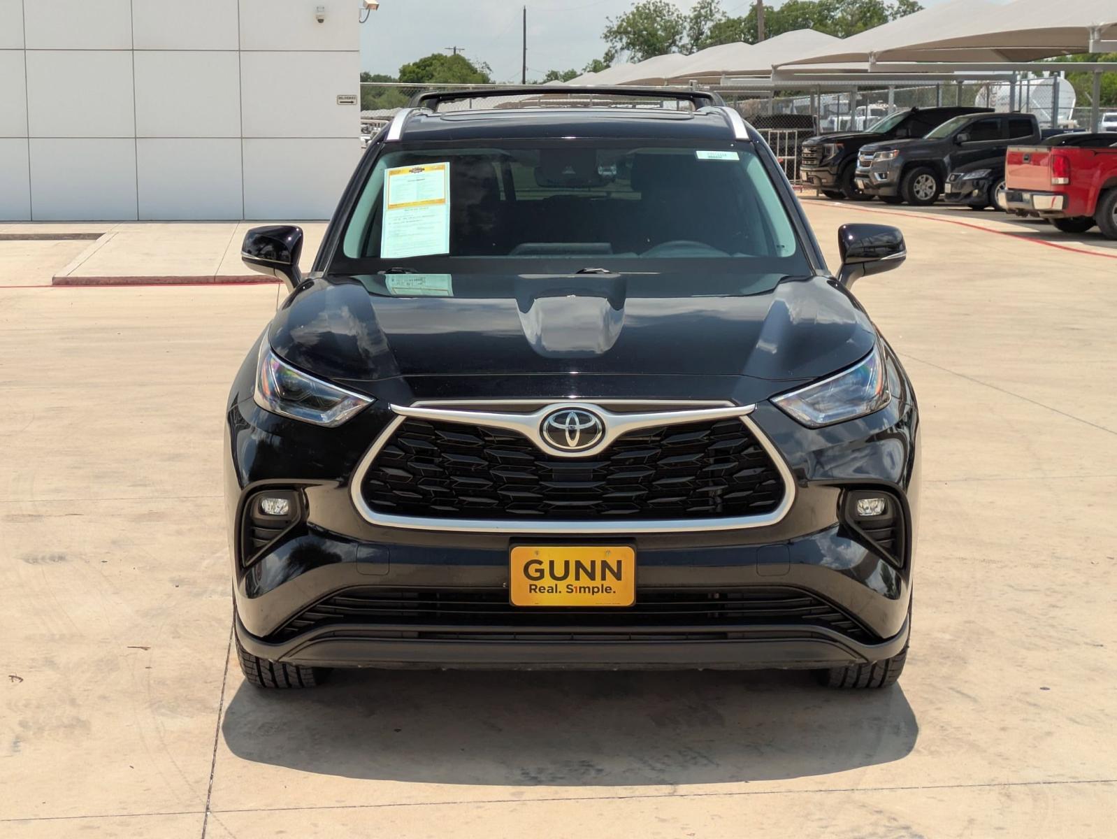 2023 Toyota Highlander Vehicle Photo in SELMA, TX 78154-1460