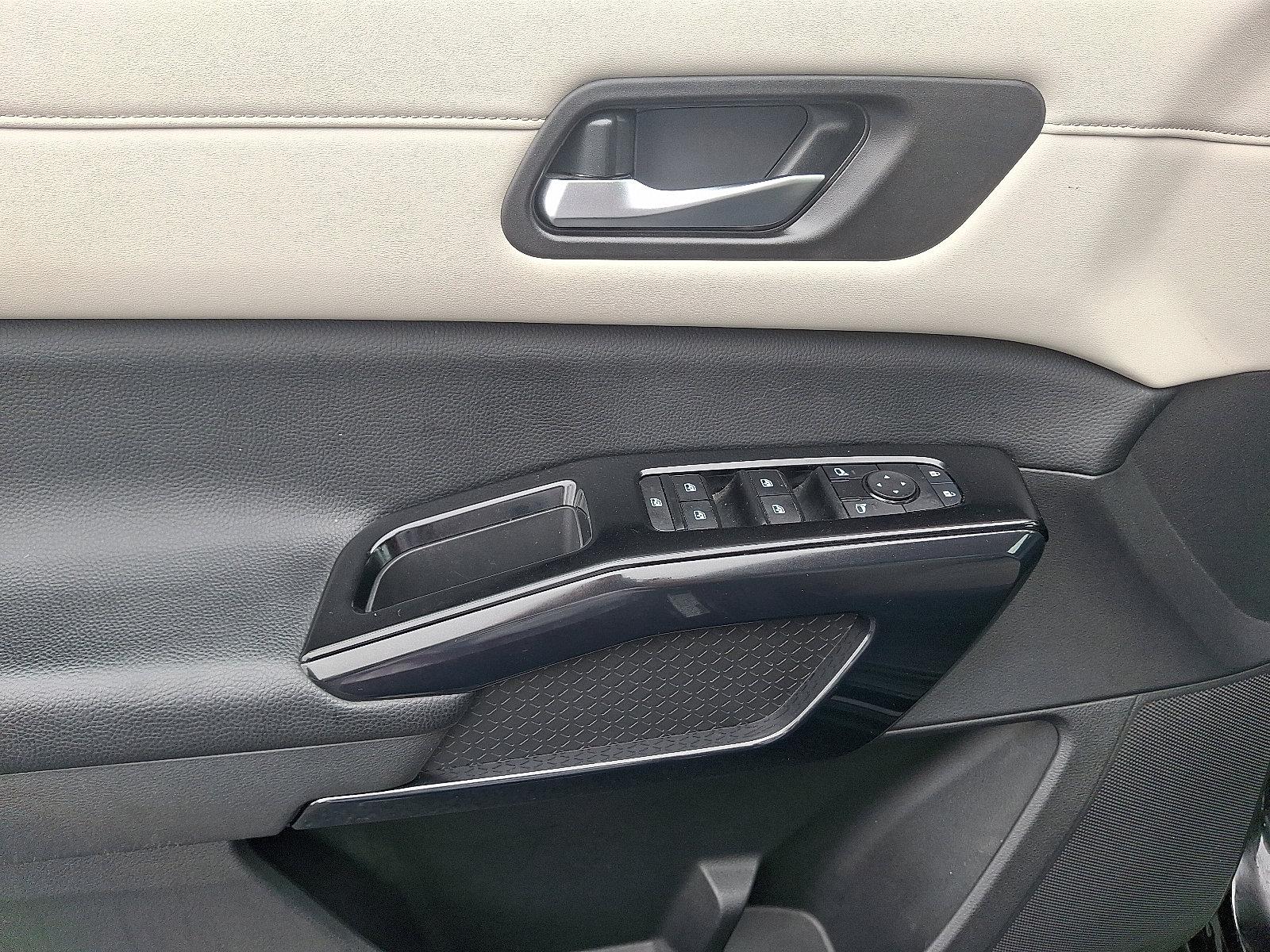 2022 Nissan Pathfinder Vehicle Photo in Harrisburg, PA 17111-1033