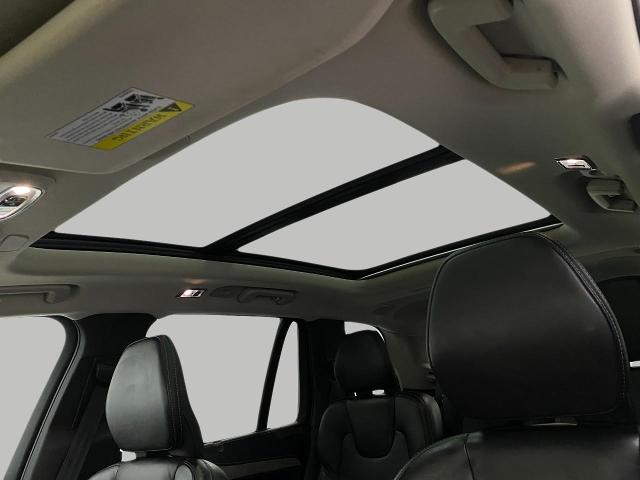 2022 Volvo XC90 Vehicle Photo in Appleton, WI 54913