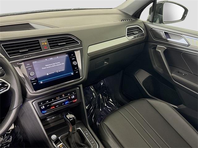2024 Volkswagen Tiguan Vehicle Photo in Puyallup, WA 98371