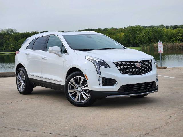 2025 Cadillac XT5 Vehicle Photo in DENTON, TX 76210-9321