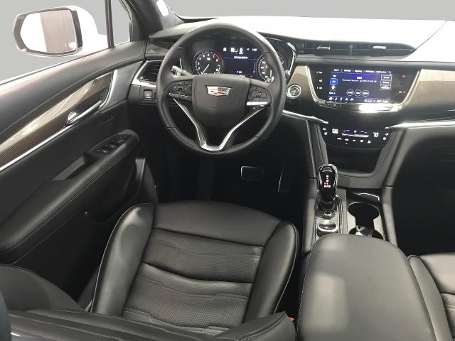 2024 Cadillac XT6 Vehicle Photo in GREEN BAY, WI 54303-3330