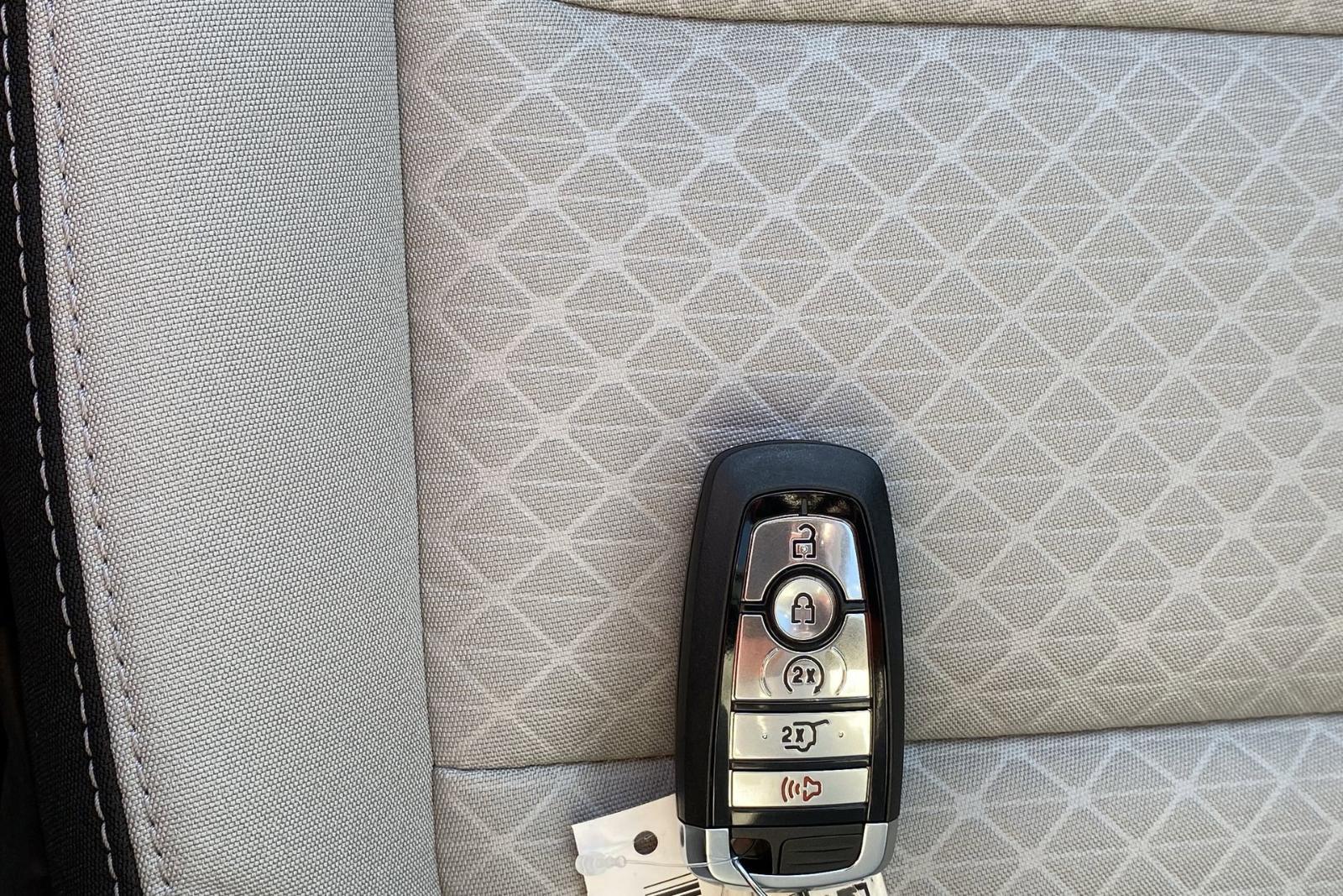 2025 Ford Escape Vehicle Photo in Belle Vernon, PA 15012