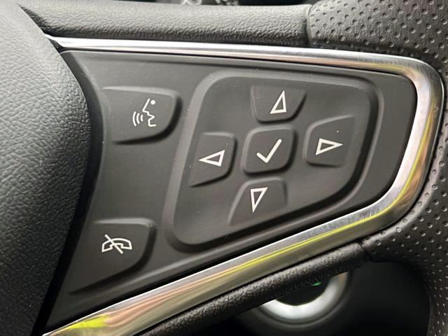 2021 Chevrolet Equinox Vehicle Photo in Roslyn, NY 11576