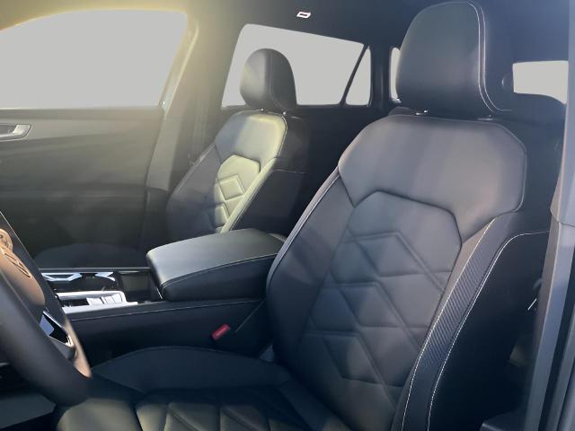 2025 Volkswagen Atlas Cross Sport Vehicle Photo in Oshkosh, WI 54904