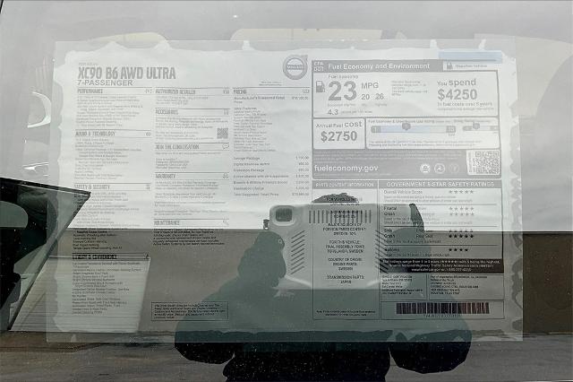 2025 Volvo XC90 Vehicle Photo in Houston, TX 77007