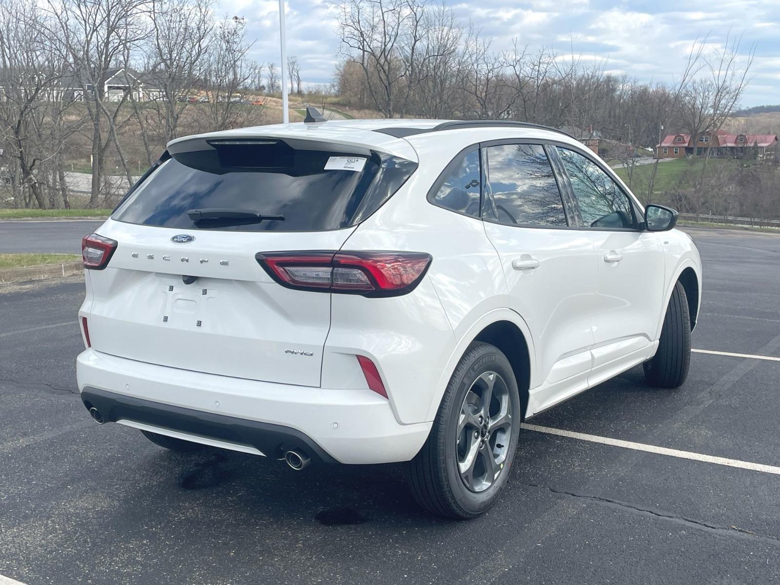 2024 Ford Escape Vehicle Photo in Belle Vernon, PA 15012