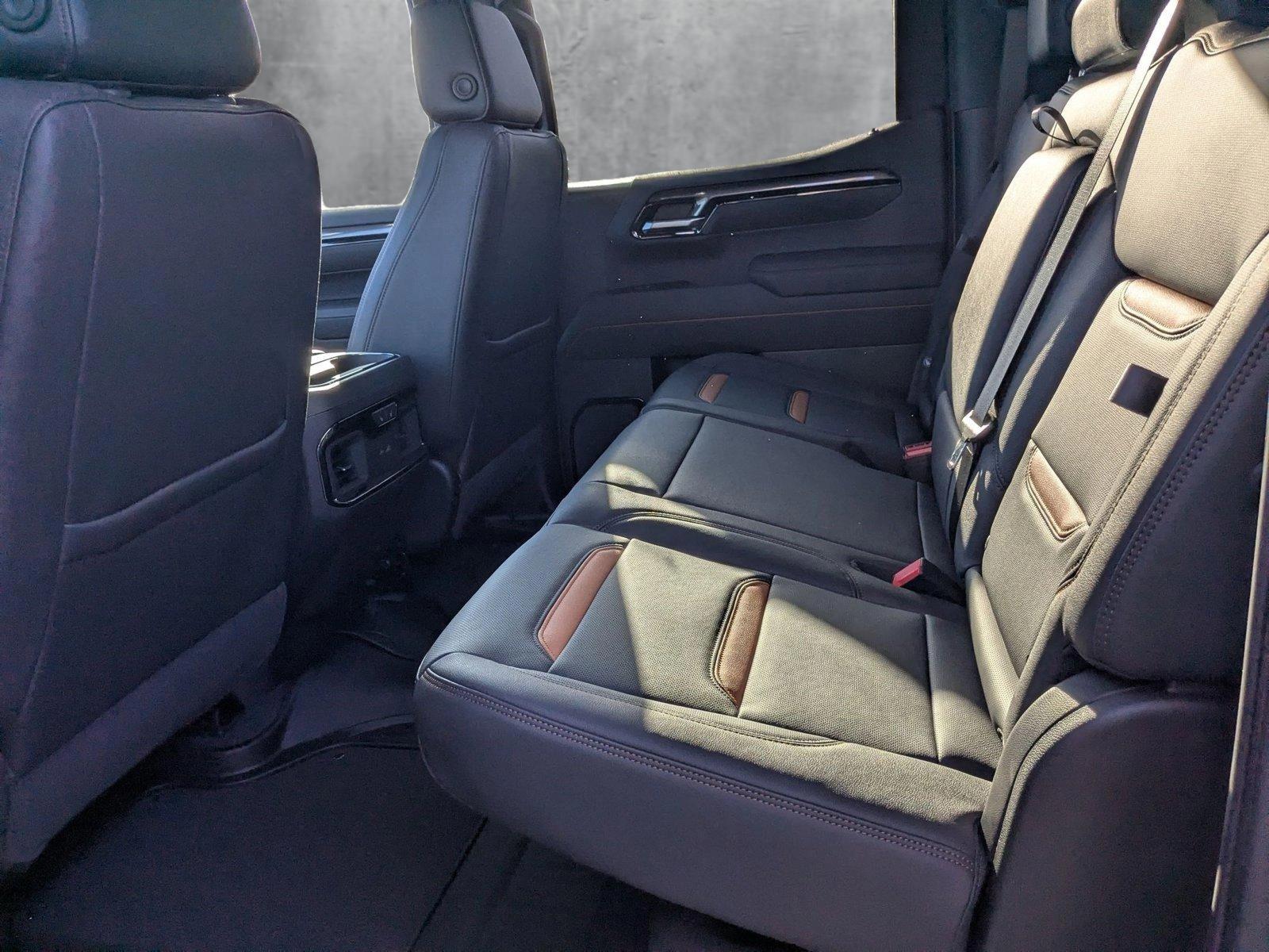 2025 GMC Sierra 1500 Vehicle Photo in LONE TREE, CO 80124-2750