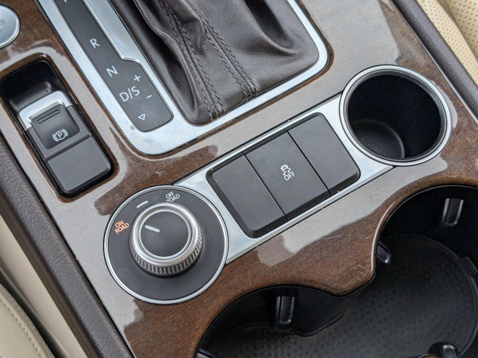 2016 Volkswagen Touareg Vehicle Photo in Spokane, WA 99201