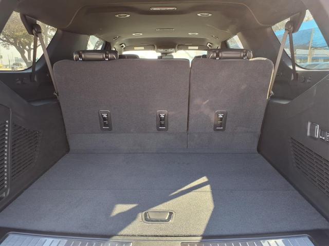 2025 Chevrolet Suburban Vehicle Photo in Denton, TX 76205