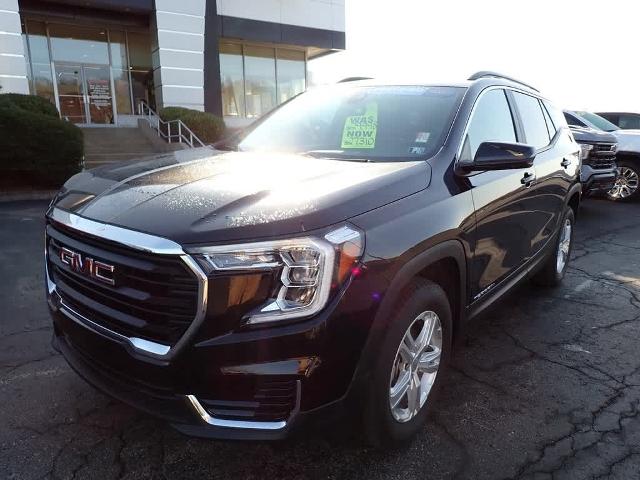 2024 GMC Terrain Vehicle Photo in ZELIENOPLE, PA 16063-2910