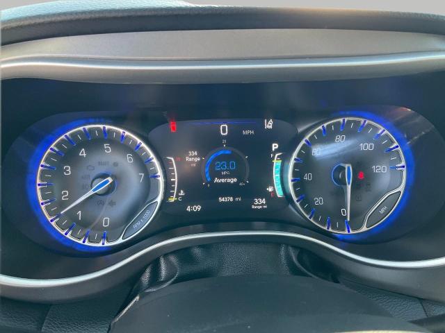 2023 Chrysler Pacifica Vehicle Photo in Kaukauna, WI 54130