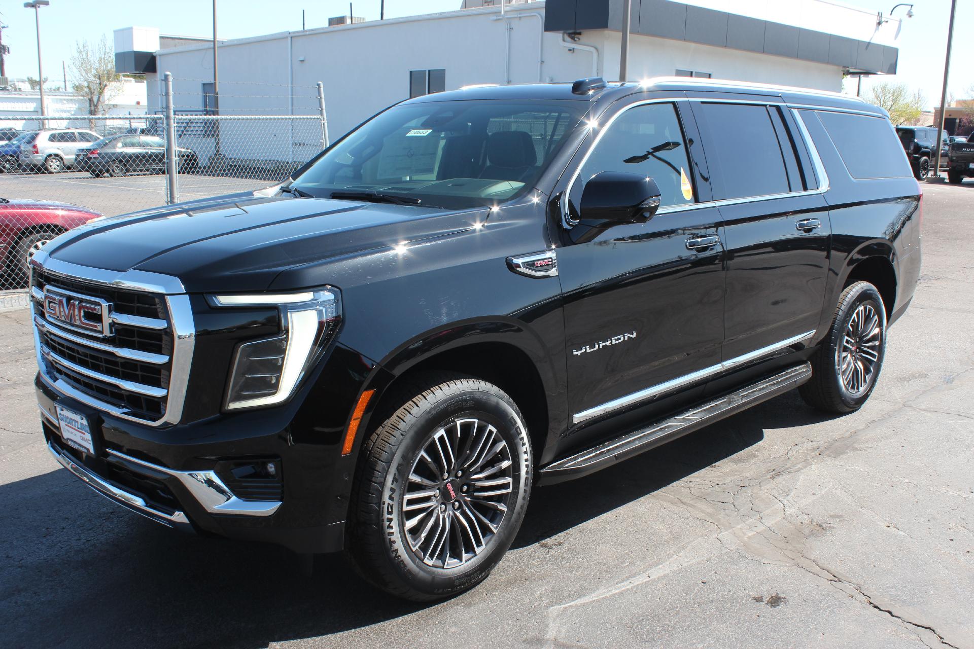 2025 GMC Yukon XL Vehicle Photo in AURORA, CO 80012-4011
