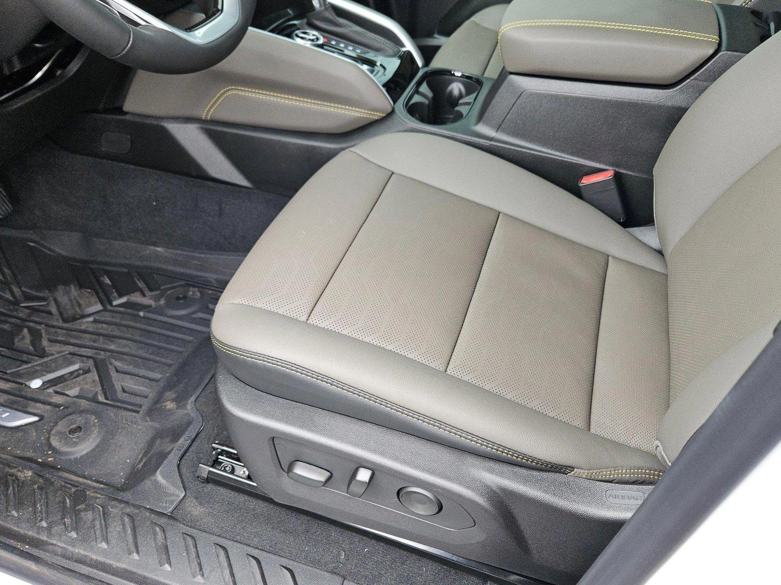 2025 Chevrolet Colorado Vehicle Photo in GILBERT, AZ 85297-0446