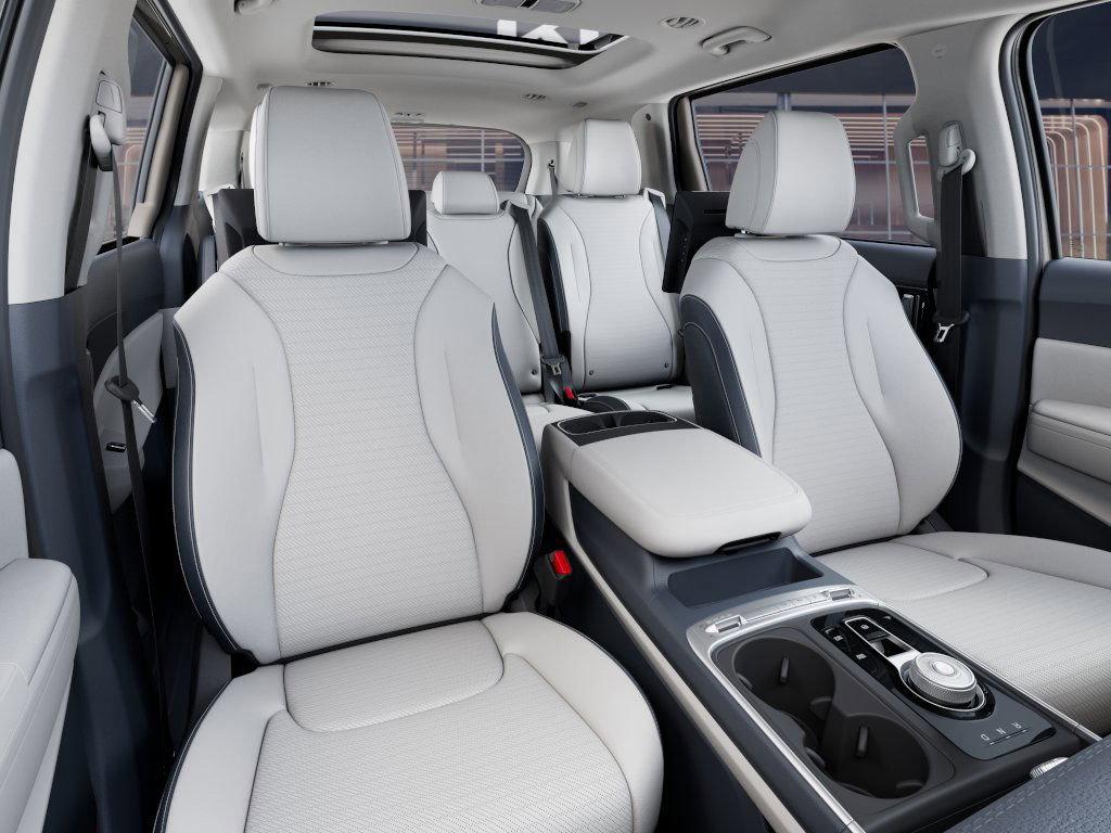 2025 Kia Carnival Hybrid Vehicle Photo in Langhorne, PA 19047