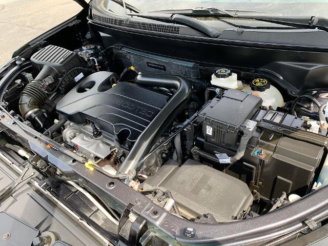 2023 Chevrolet Equinox Vehicle Photo in MOON TOWNSHIP, PA 15108-2571