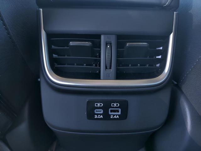 2025 Subaru Outback Vehicle Photo in Green Bay, WI 54304