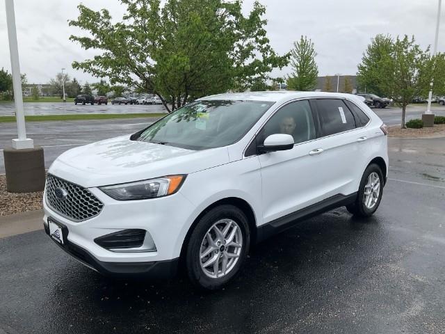 2024 Ford Edge Vehicle Photo in Oshkosh, WI 54904