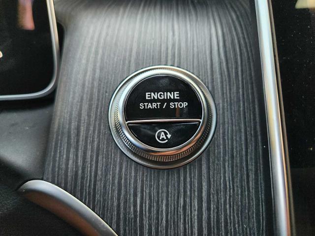 2025 Mercedes-Benz GLC Vehicle Photo in HOUSTON, TX 77079