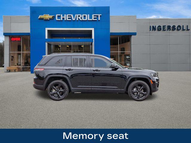 2023 Jeep Grand Cherokee Vehicle Photo in PAWLING, NY 12564-3219
